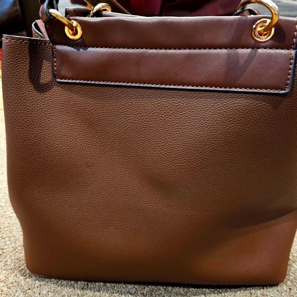 Shoulder Bag LIKE NEW - Picture 4 of 15